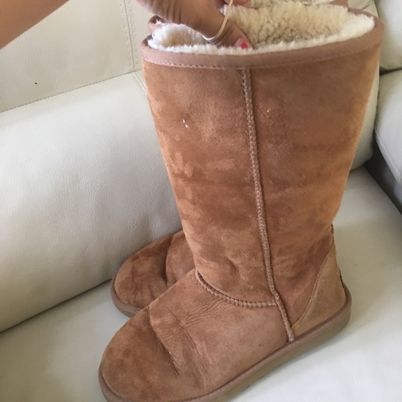 Ugg boots size 8 - Picture 3 of 8